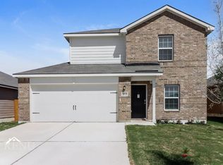 212 Silvercrest Ln, Jarrell, TX 76537