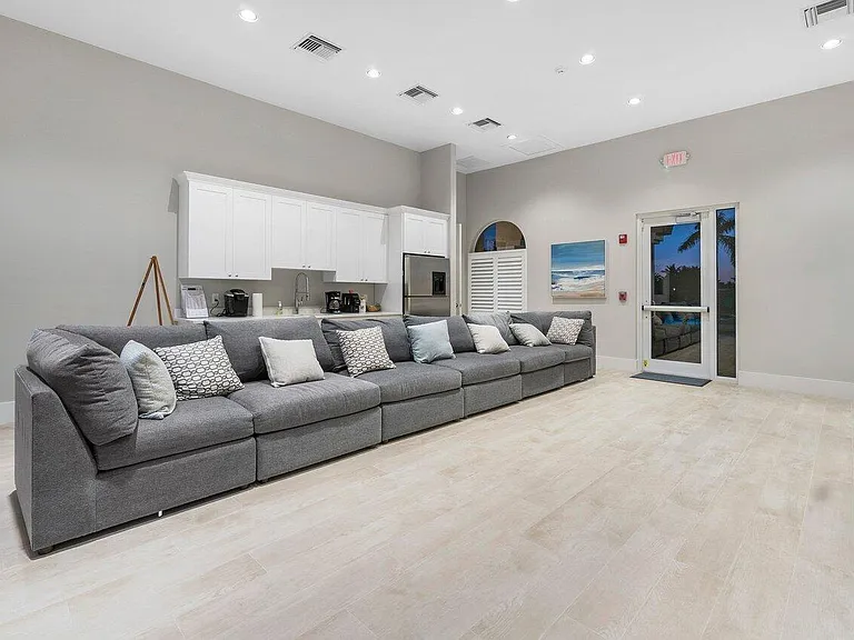 11750 Osprey Pointe Cir — Photo 52