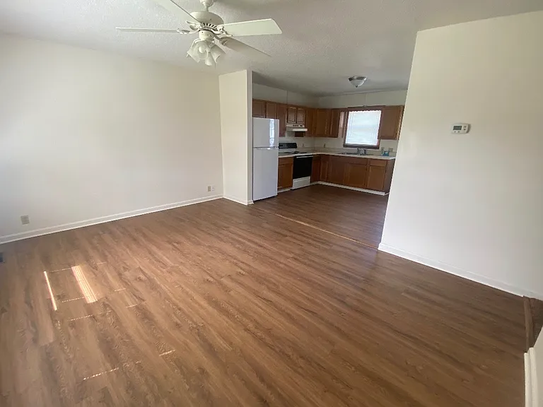 321 Poplar St #325-B — Photo 3