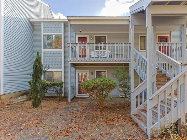 17 Chilton Ln #17, Brewster, MA 02631