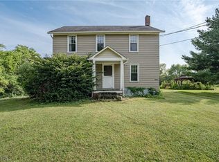 13914 Aquilla Rd, Burton, OH 44021