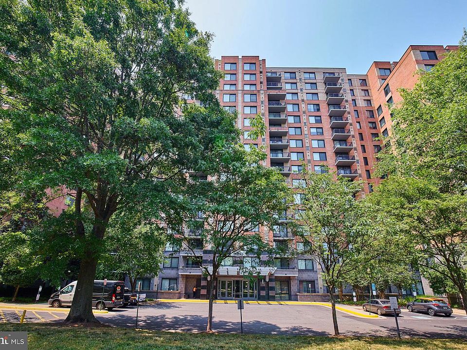 1st image of 2451 Midtown Ave APT 1305