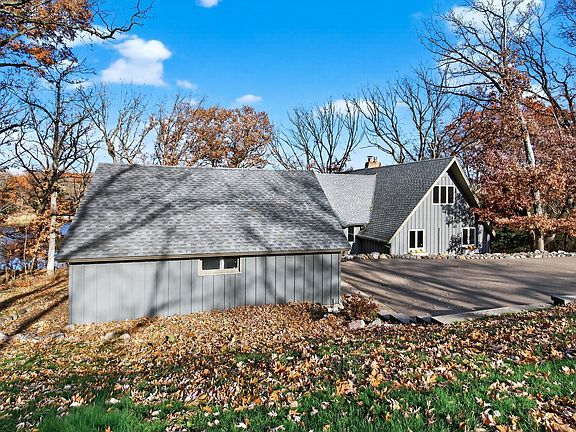 3rd image of 7033 Jocelyn Ln N