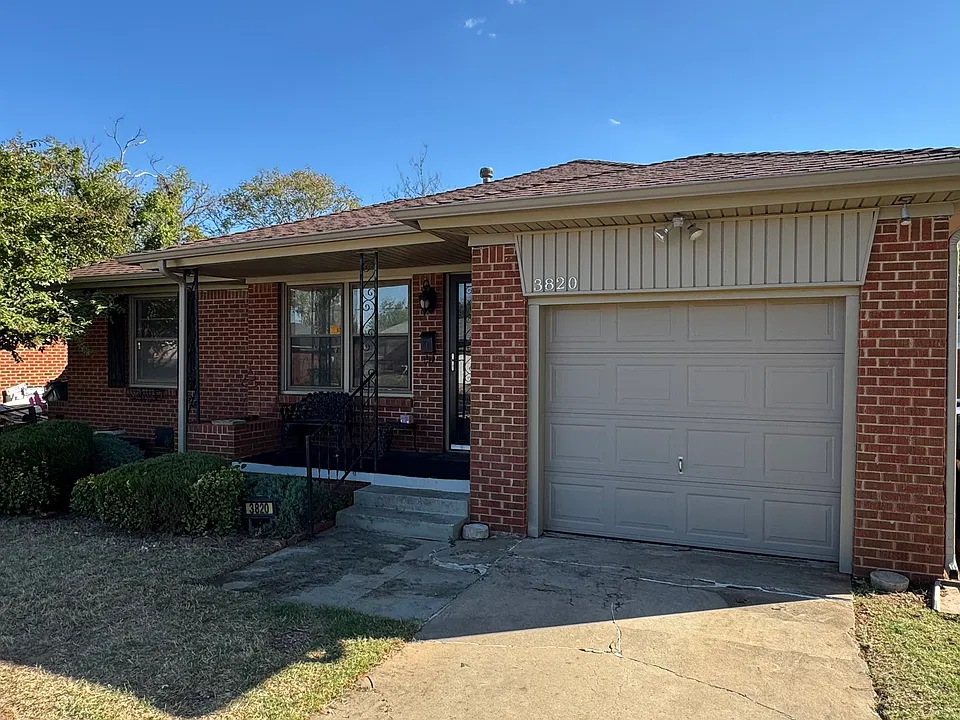 3820 Cashion Pl