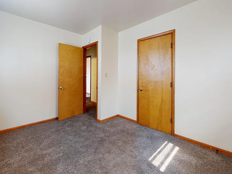 5621 Eisenhower Ave — Photo 8
