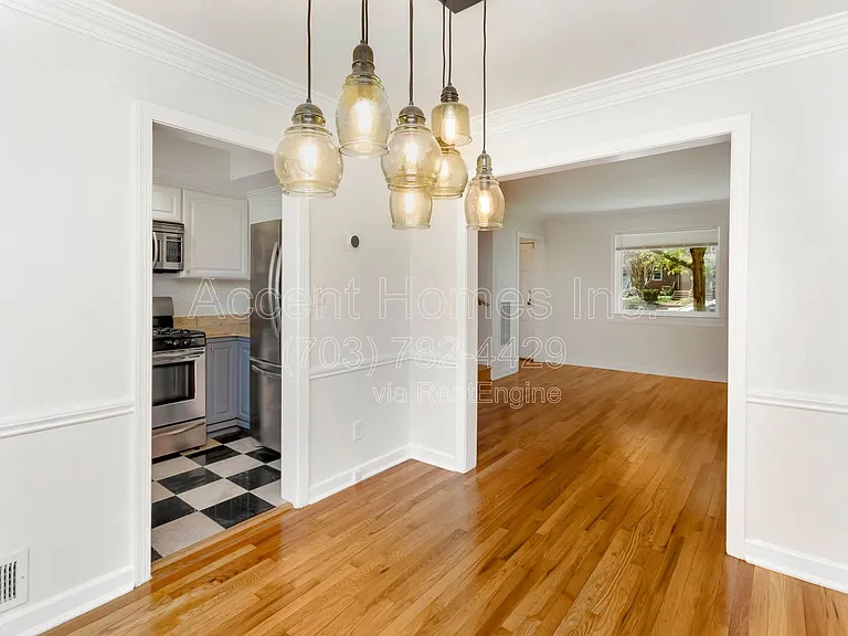 712 S Alfred St — Photo 9