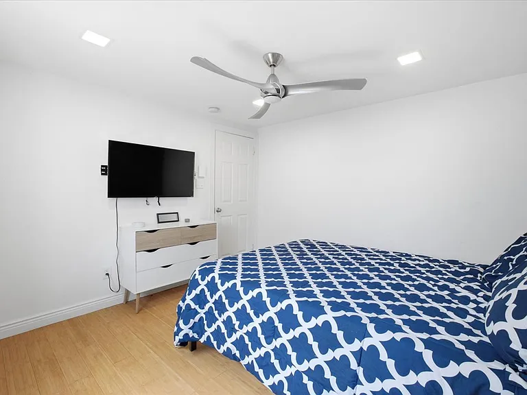 14 Middle Village Way — Photo 16