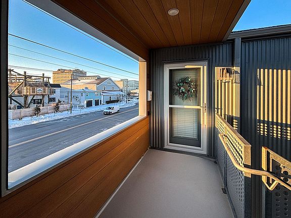 2nd image of 728 West Ave #E