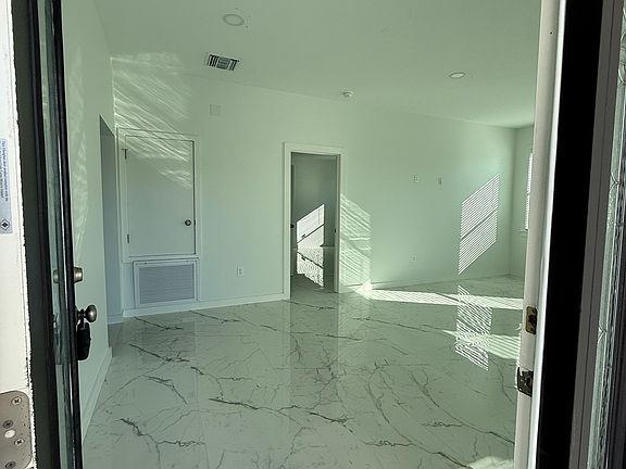4th image of 7404 Patrician Pl
