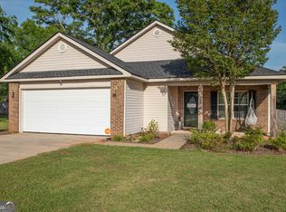 111 Langdon Ct, Bonaire, GA