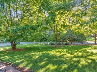 19 Valley Rd, Ruckersville, VA 22968