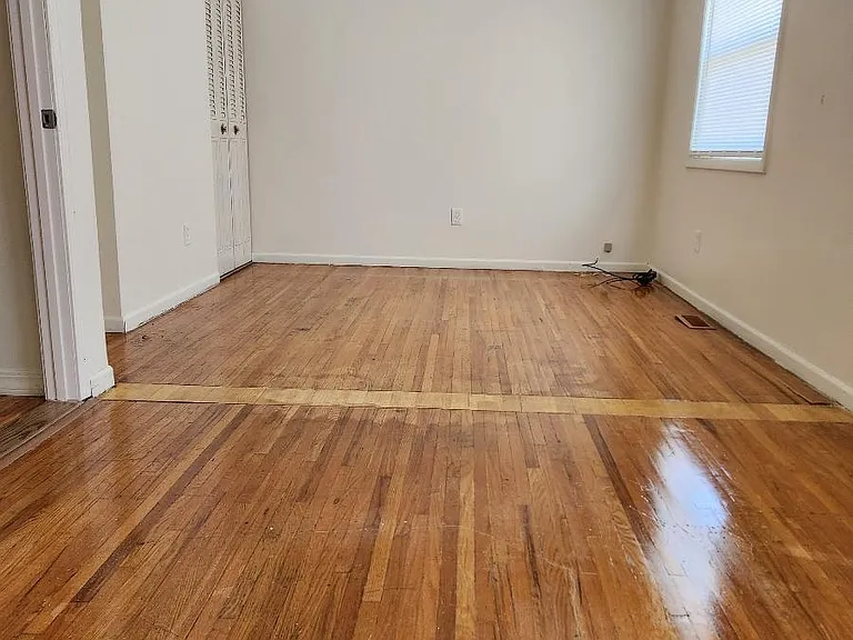 1029 Saint Martins Ave — Photo 14