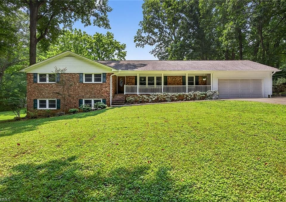 1st image of 103 Nutwood Dr