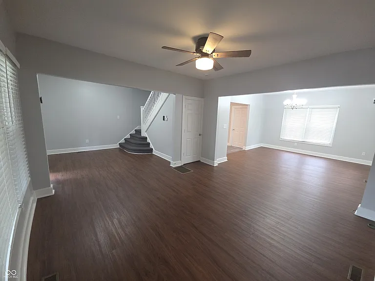3621 N Kenwood Ave — Photo 7