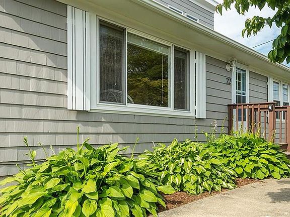 5th image of 22 Durkin Dr