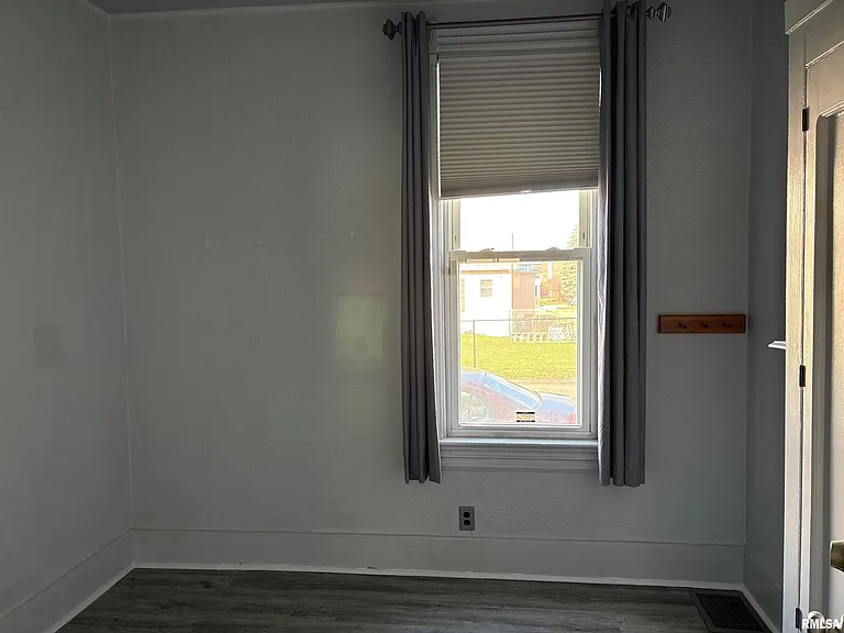 901 NE Glen Oak Ave #2 — Photo 10