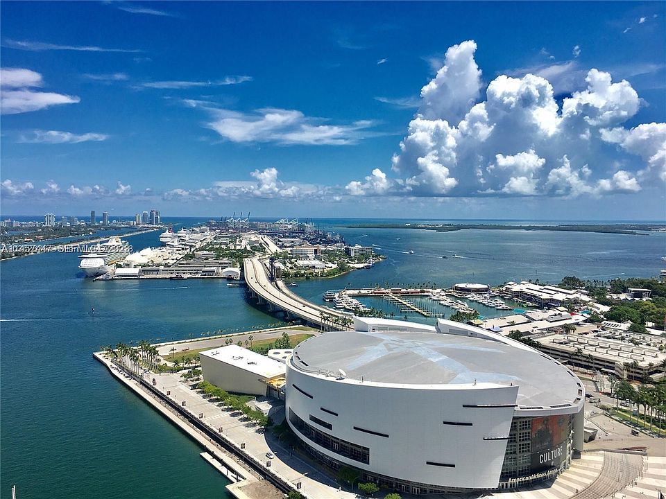 1st image of 900 Biscayne Blvd APT 2705