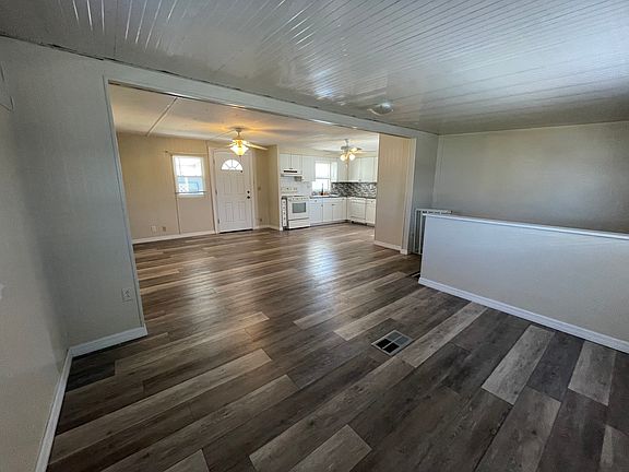 4th image of 121 Whippoorwill Dr
