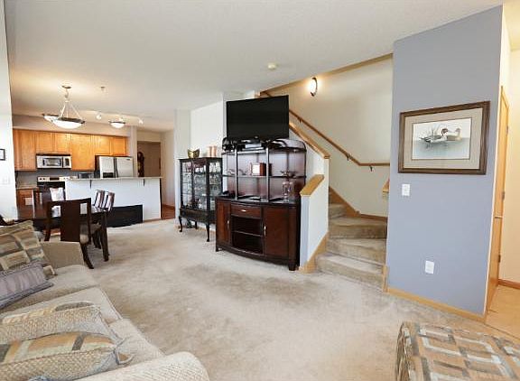 2nd image of 150 Burnsville Pkwy E #112