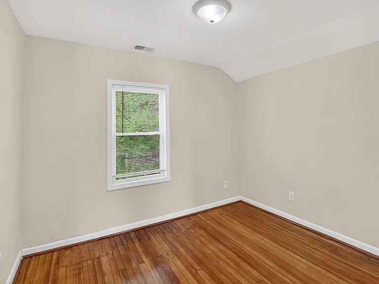 3046 Monroe St NE — Photo 14