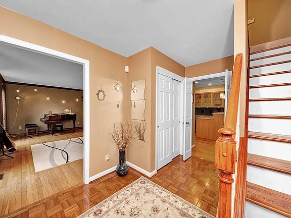 3rd image of 10544 Hopewoods Ct