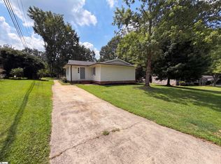 404 W Yellow Wood Dr, Simpsonville, SC 29680