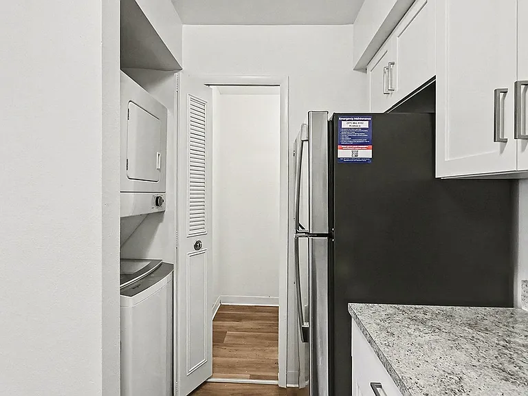 Trappers Cove Apartments — Photo 19