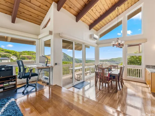 1059 Kamookoa Pl, Honolulu, HI 96825