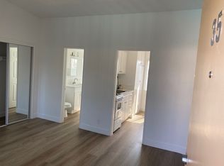 15444 Chatsworth St, Mission Hills, CA 91345