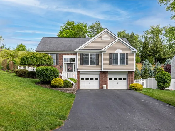 148 Stonegate Dr N, Canonsburg, PA 15317
