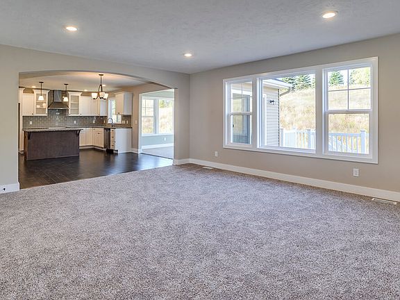 5th image of 9693 Waterstone Dr SE
