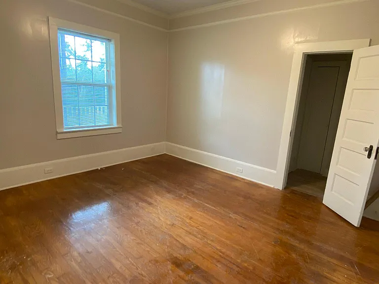 147 Williams Ave — Photo 17