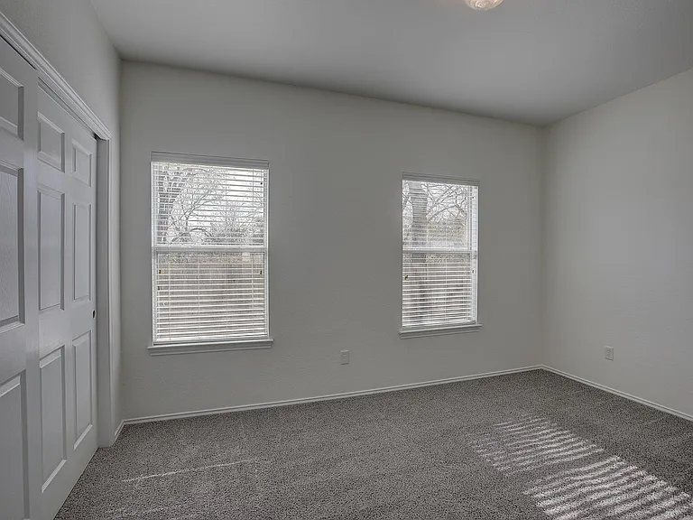 1102 E 3rd St — Photo 16