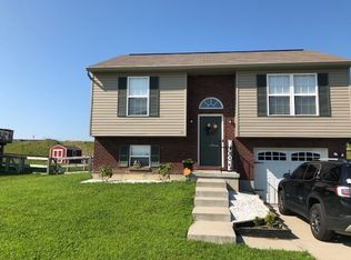 415 Lost Creek Dr, Walton, KY