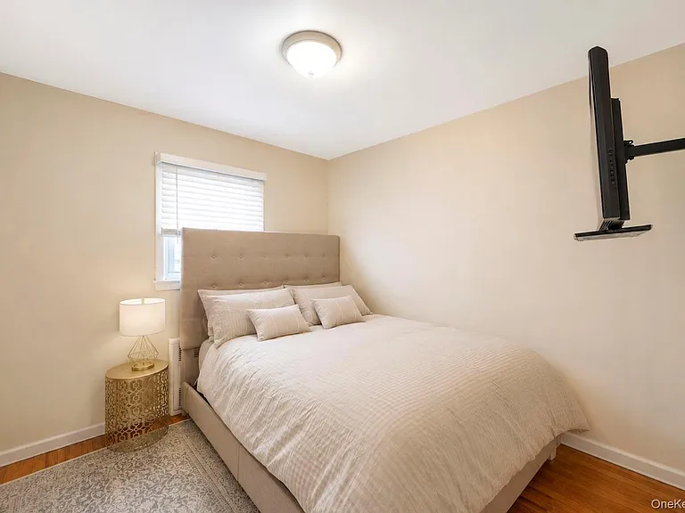 5 Tyler Ave — Photo 17