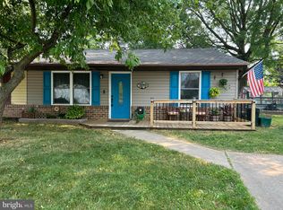 825 Johahn Dr, Westminster, MD 21158