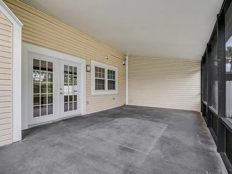 1025 Wentworth Ct — Photo 30