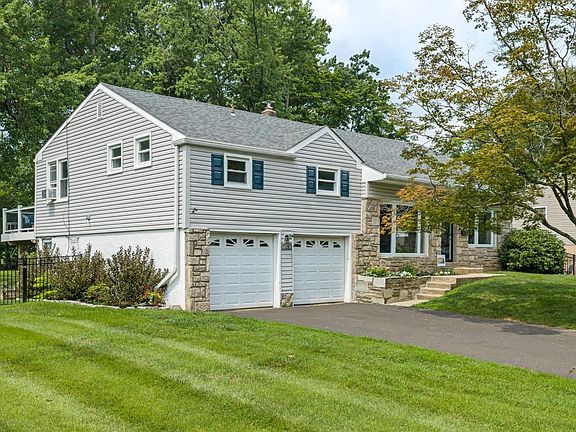 2nd image of 178 Willow Dr