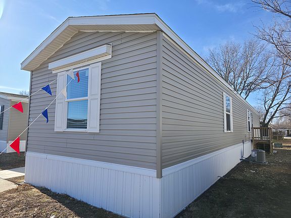 5th image of 1440 W Plum St #200