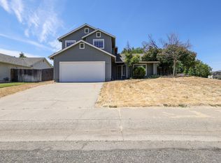 501 Alamine Dr, Redding, CA 96003
