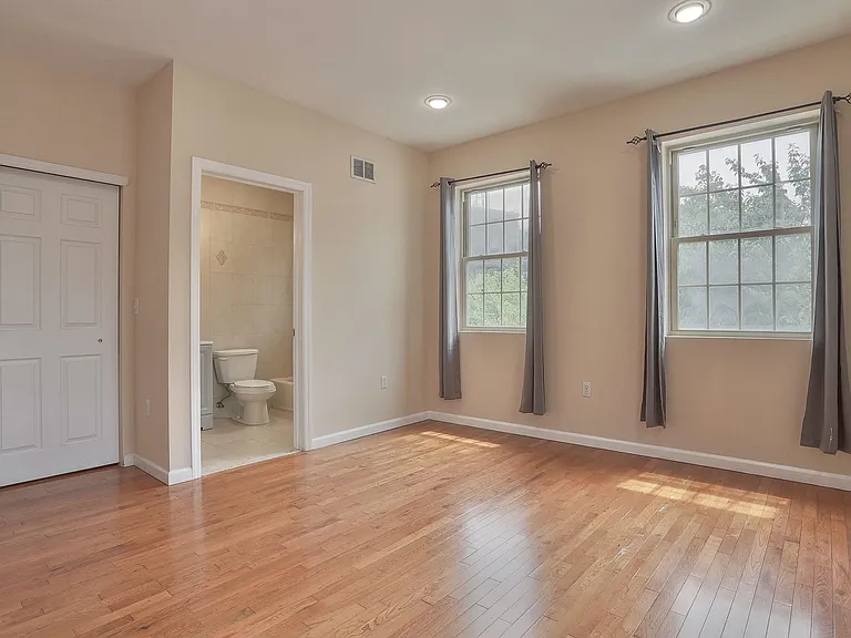 249 Winfield Ave #A — Photo 22