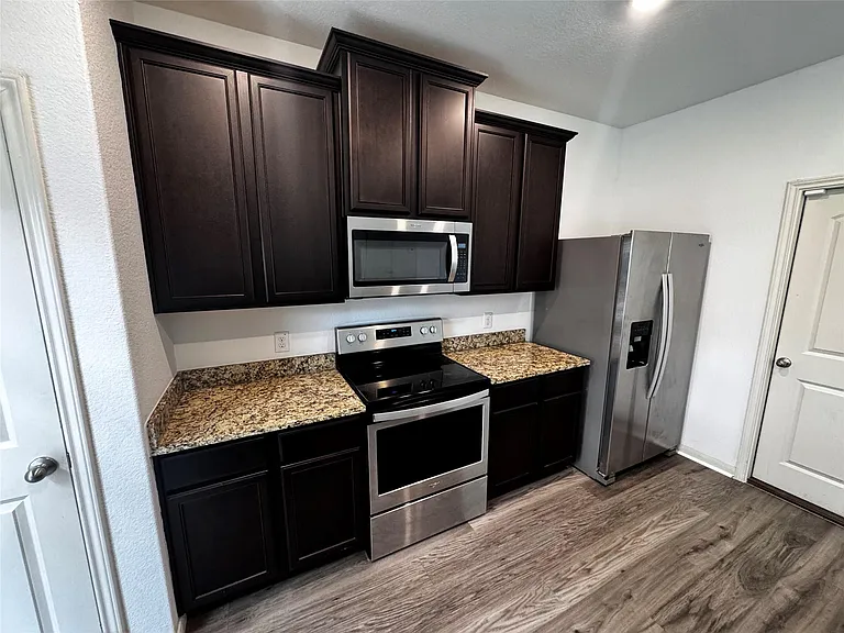 13713 Henry A Wallace Ln — Photo 14