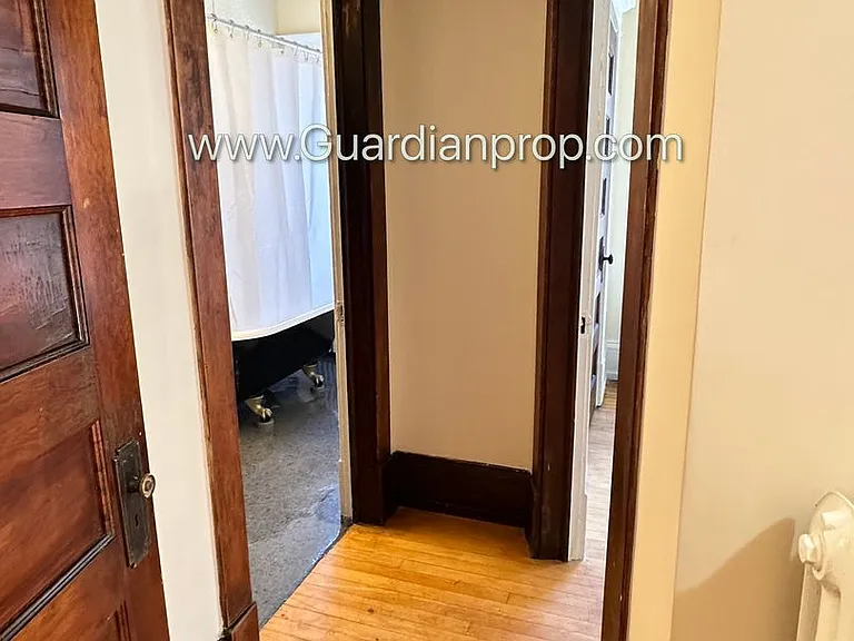 1907 Lyndale Ave S #9 — Photo 11