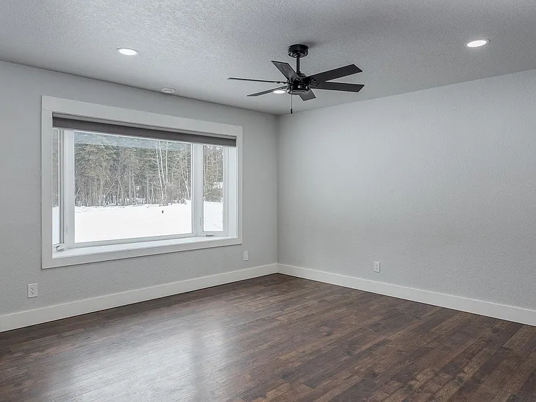 1157 Acorn Cir — Photo 19