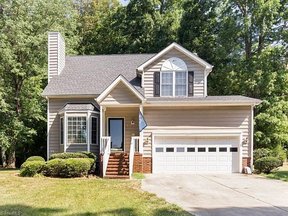 2nd image of 2407 Meadow Gate Dr