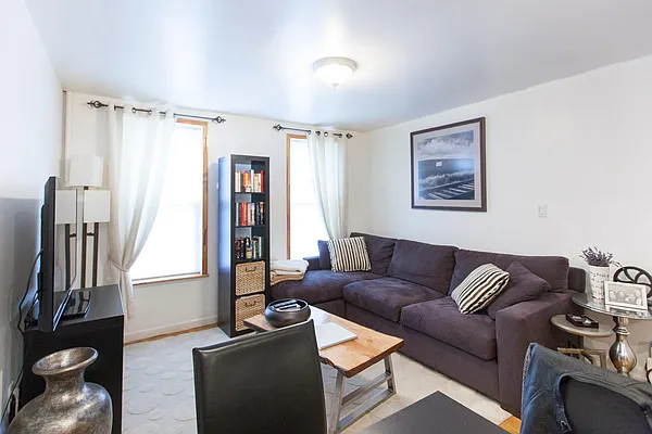 Rented by Voro NYC | media 34