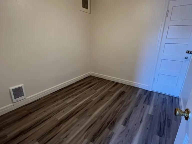 535 Walker Ave — Photo 5