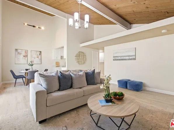 1328 W 8th St, Upland, CA 91786