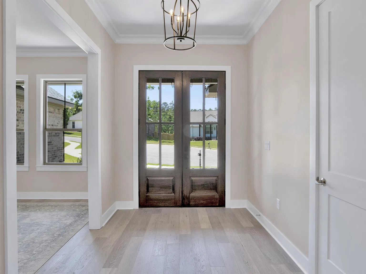 4 bed, 3.5 bath, 3081 sqft, $4,000 — Photo 2