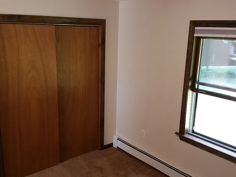 15 Shannon Dr — Photo 5